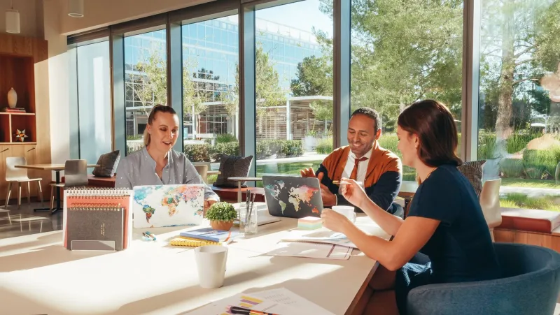 Tiers-lieux et petites villes : quand le travail partagé réinvente le dynamisme local